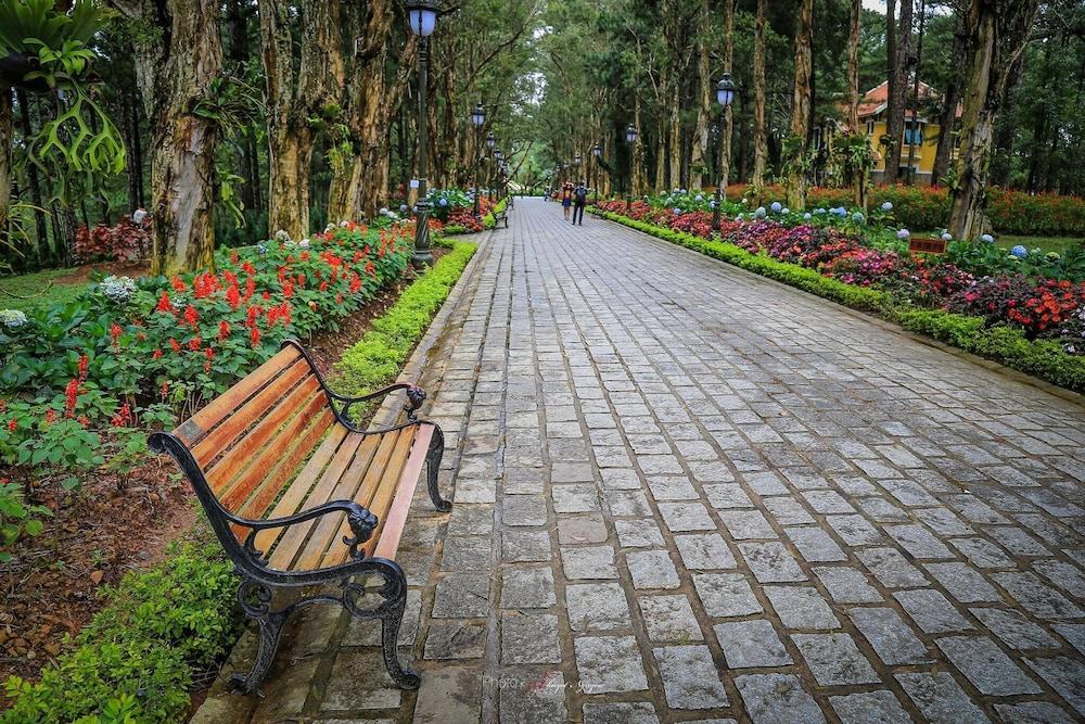Starhill Hotel Da Lat Buitenkant foto