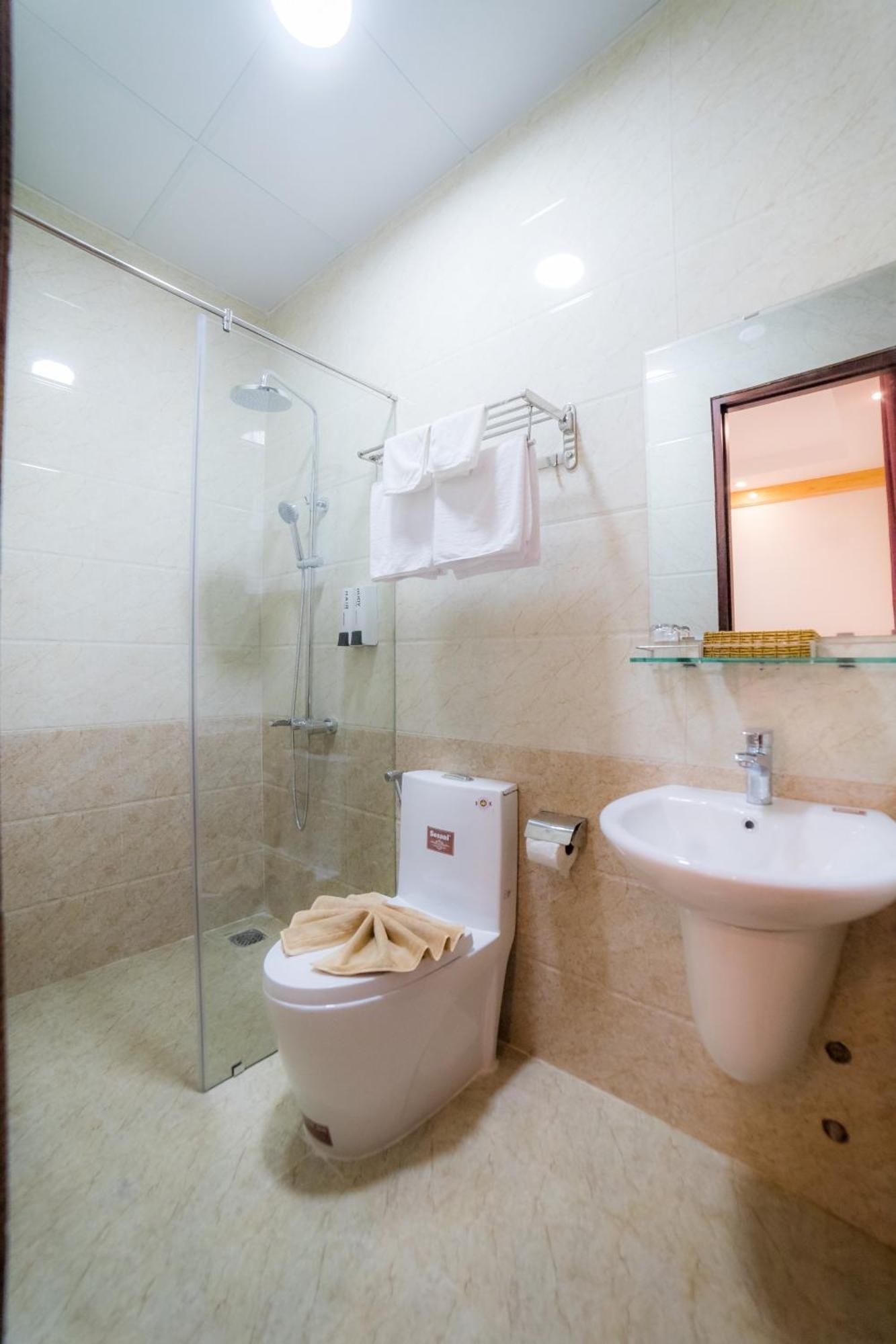 Starhill Hotel Da Lat Buitenkant foto